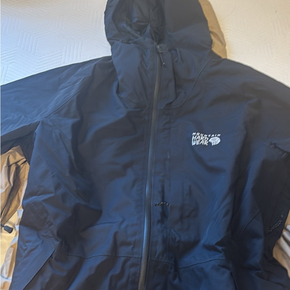 Mountain Hardwear Black Hooded Jacket
